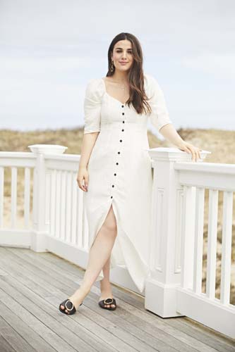 WHITE DRESS WITH BUTTONS